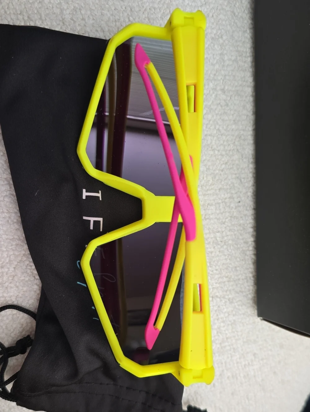 NWOT! DIFF Eyewear,UNISEX HEAT,Neon Yellow Pink Rush,Mirror Polarized Sunglasses
